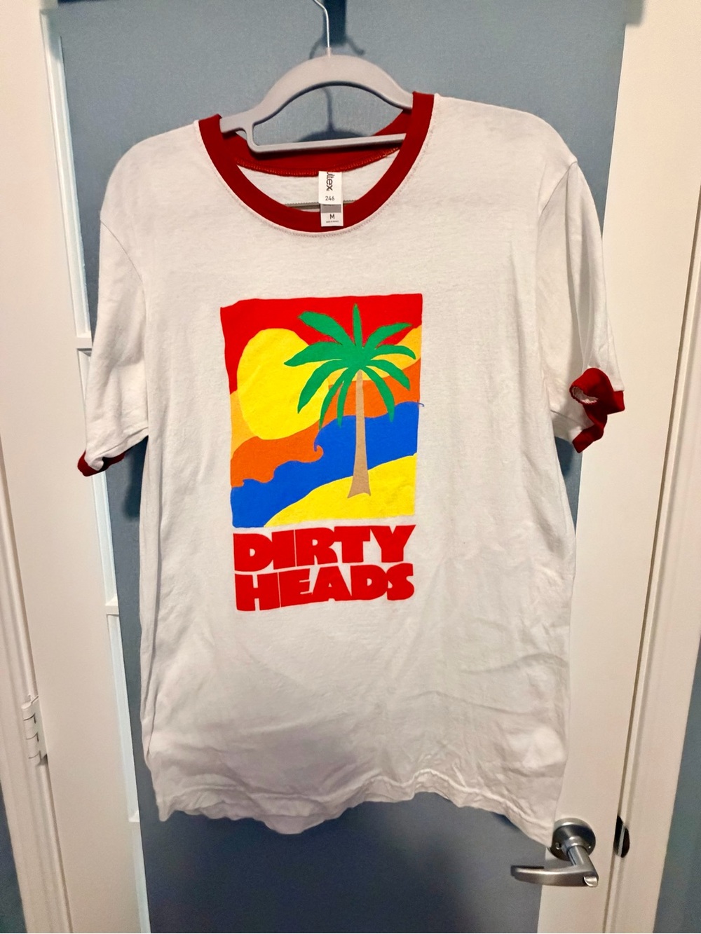 Dirty Heads Ringer Graphic Tee Size Medium NWOT